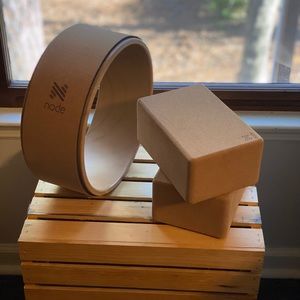 Node Yoga Wheel + Double Blocks